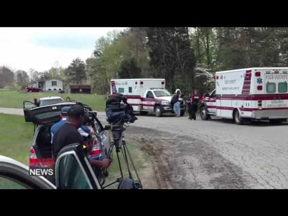 8 dead in shooting spree east of Cincinnati, shooter at large