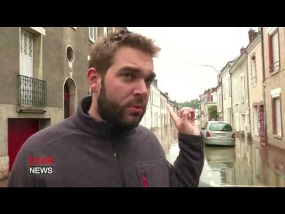 Thousands evacuated in historic French floods