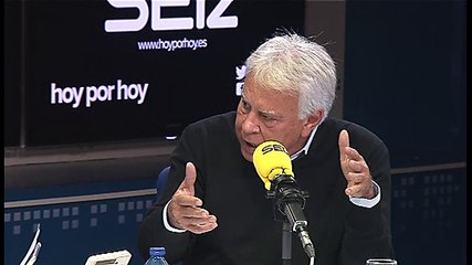 Felipe González dice que no habla con Sánchez ni con Rajoy pero sí con Rivera