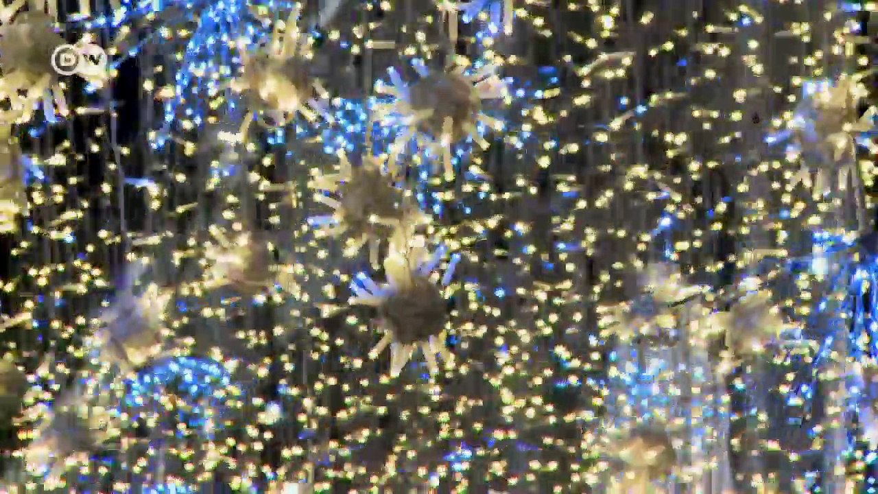 Winterliches Lichtermeer in Moskau | DW Deutsch