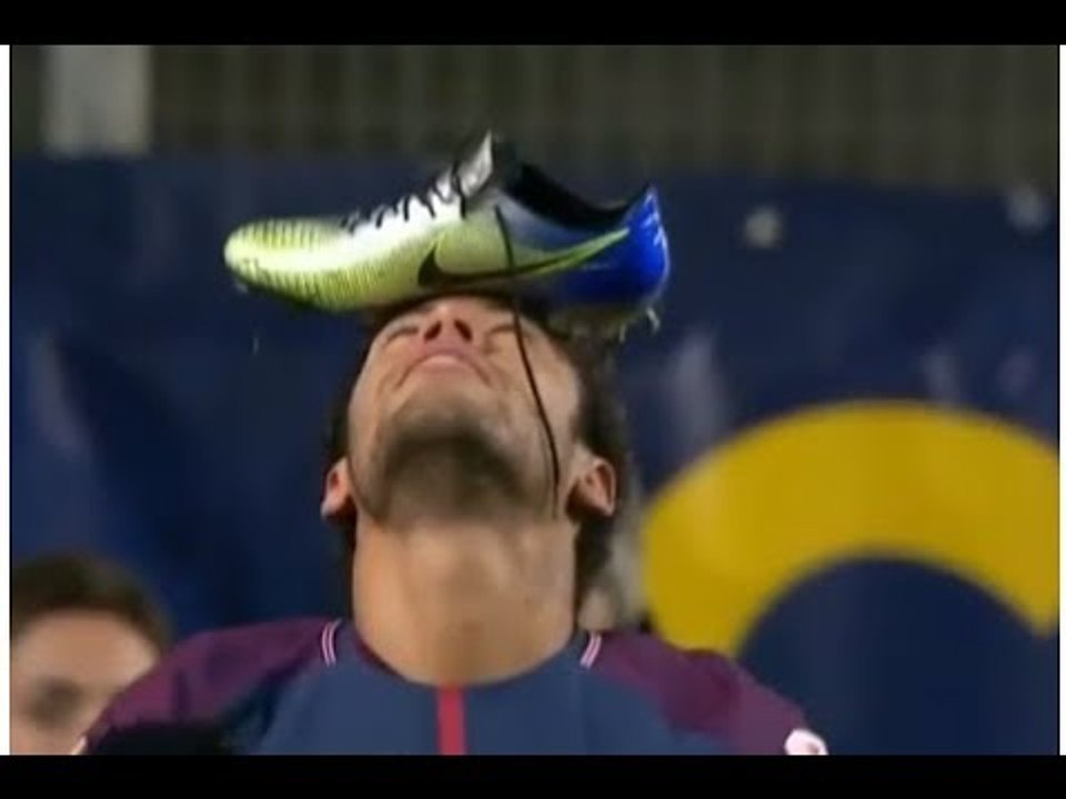 Neymar Crazy Celebration - Amiens vs PSG 0-2 10/01/2018