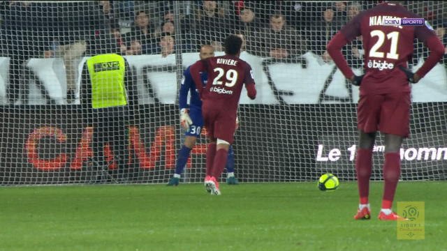A first defensive error and Saint-Etienne already run after the score
