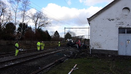 Un train percute un camion de la commune de Berloz à un passage à niveau