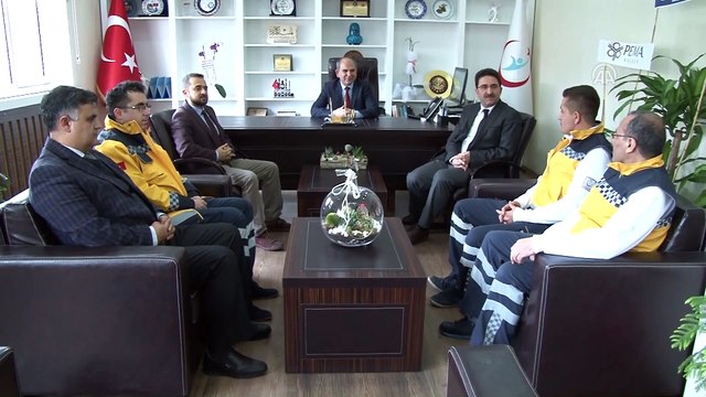 Montunu üşüyen yaralının üzerine örten 112 çalışanına teşekkür - KONYA
