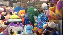 Crystal wins more than Angel :( - Claw Machine Wins