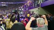 La foule devient folle après le Touchdown des Minnesota Vikings !