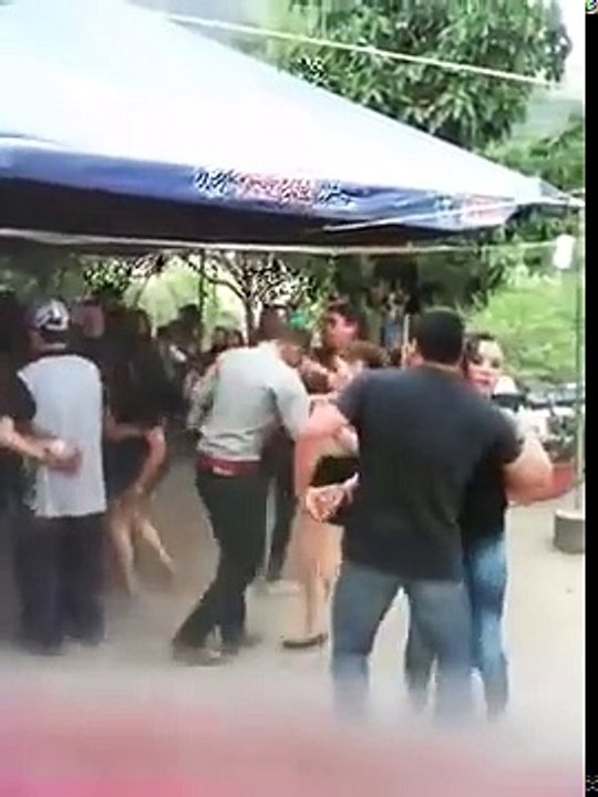 Los Pekosos en Banome. Bailando en La Sierra de Durango
