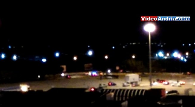 Elicottero dei Carabinieri atterra al parcheggio dell'iper di Andria