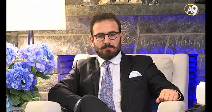 “Adnan bey sizin için şarkı söylemek istiyorum.”