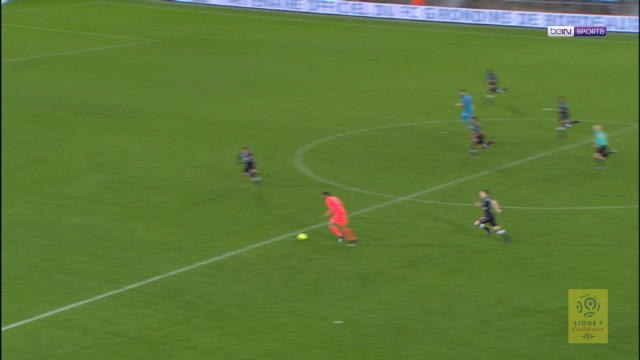 Football : Rodelin scores long-range screamer for Caen