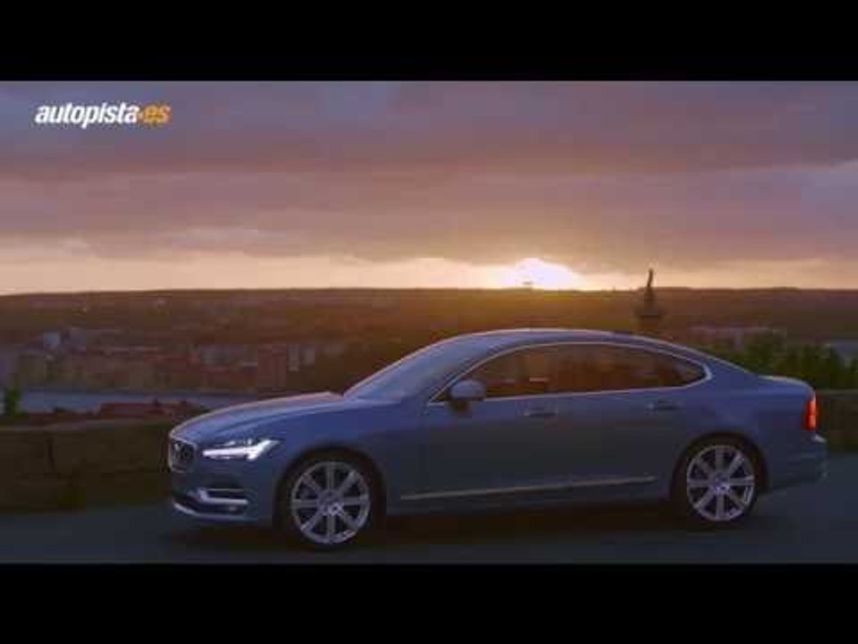 El Volvo S90, en acción