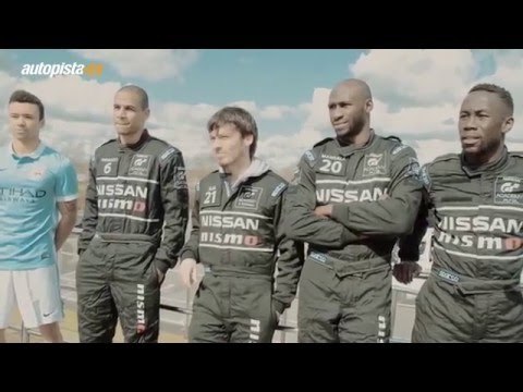 Los futbolistas del Manchester City convertidos en pilotos