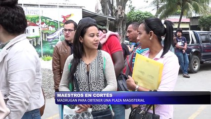 Maestros en Cortes madrugaron para obtener una plaza magisterial