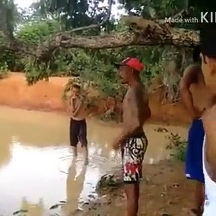 BRINCANDO DE RODEIO