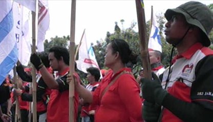 Buruh Menuntut UMP 2017 Rp 3,8 Juta