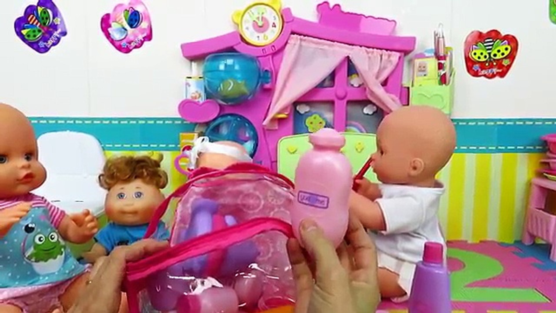 radiador tener simultáneo Nenuco Ari de Hermanitas traviesas en la guardería de Nenuco Los mejores  juguetes de muñecas bebés - video Dailymotion