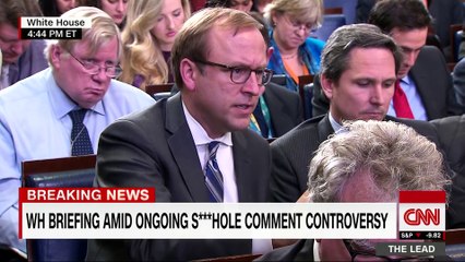 Sanders  Race not part of Trump's immigration policy