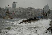 Meteoroloji ve AKOM'dan İstanbul için Ciddi Uyarı Geldi! Akşama Fırtına Başlıyor