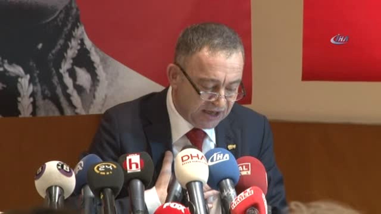 Eski İstanbul Barosu Başkanı Ümit Kocasakal, Cumhuriyet Halk Partisi Genel Başkanlığı'na Adaylığını...