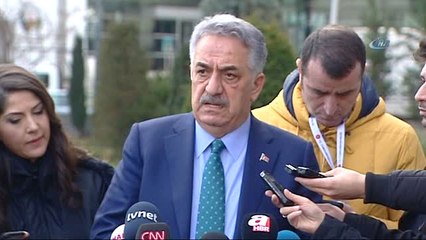 Hayati Yazıcı, AK Parti Genel Merkezi Girişinde Basın Mensuplarının Sorularını Cevaplandırdı