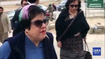 Shireen Mazari exchanges heated words with the security staff for refusing to allow her car entry into the judicial comp