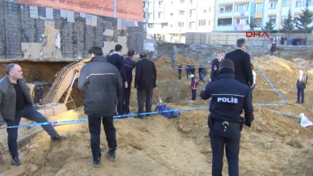 Sultangazi'de İnşaat Alanında Toprak Kayması