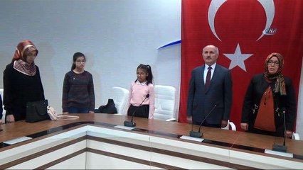 Karaman’da şehit polis memurunun devlet övünç madalyası kızlarına verildi