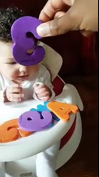 Hallucinant : d’origine africaine, cette femme a donné naissance à deux bébés blancs ! (Vidéo)