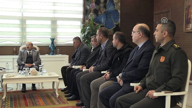 Bitlis'te Devlet Övünç Madalyaları sahiplerine verildi