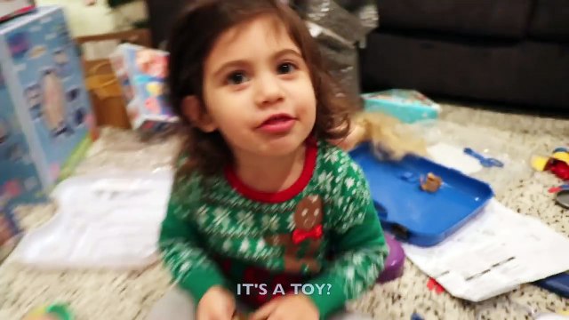 GIVING DAUGHTER BAD CHRISTMAS PRESENTS PRANK!!!