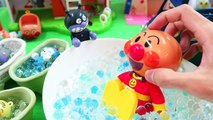 アンパンマン ぷにぷにビーズ風呂 みんなのお風呂を作るよ animation Anpanman Toy Kids
