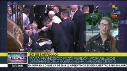 Papa pide perdón por “daño” a niños abusados por clero chileno