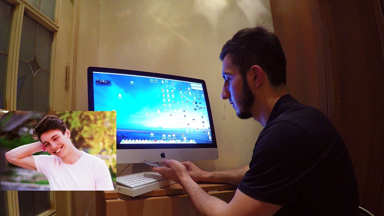 Пранк голосом над друзьями //МЫ РАССТАЛИСЬ С КАРИНОЙ!?