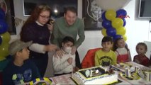 Zonguldak Beşiktaş Taraftarları Derneği'nden, Fenerbahçeli Lösemi Hastası Çocuğa Sürpriz Doğum Günü