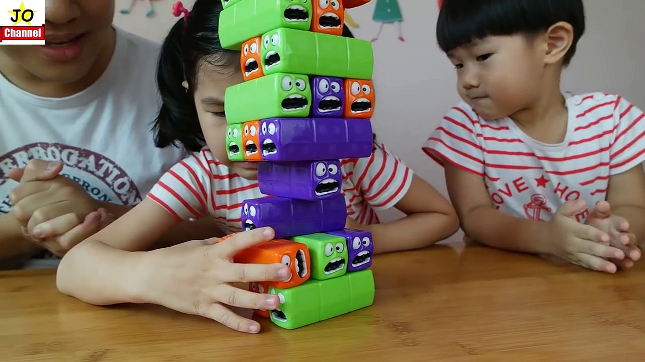 疊疊樂/層層疊蟲蟲 桌面遊戲 親子互動 玩具開箱 Wobbly Worms Tower Balancing Game Toys