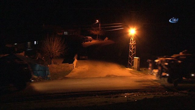 Obüsler PKK/PYD hedeflerini vuruyor, tanklar sınıra yığılıyor