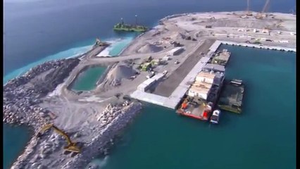 Between The Sea A New City Is Under Construction