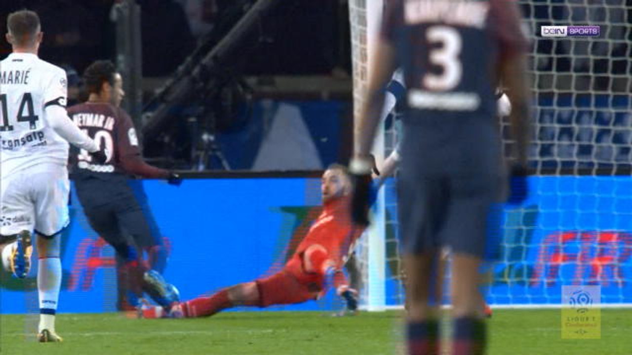 Di Maria grabs his second after sublime Neymar skill