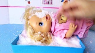 Baby Alive Videos - My doll playing in the snow in English Toy Videos R US channel