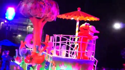 Sesame Place/ Sesame Street: July 2016 Neighborhood Street Party Night Parade, COMPLETE