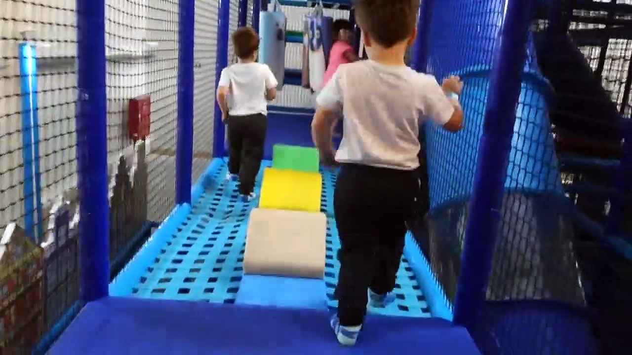 Indoor Playground Fun Play Place for Kids play centre ball playground with balls play room  p