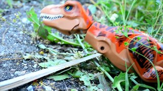 ЛЕГО Динозавры и Змея - Лапы за Сосиску Обмен! Тираннозавр и Индоминус объединились! Выбирай Приз!