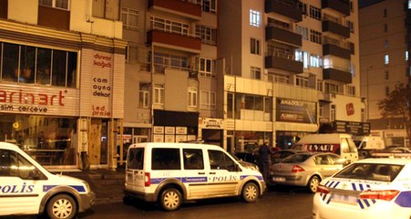 Tartıştığı Babasının Boğazını Kesen Genç Gözaltında