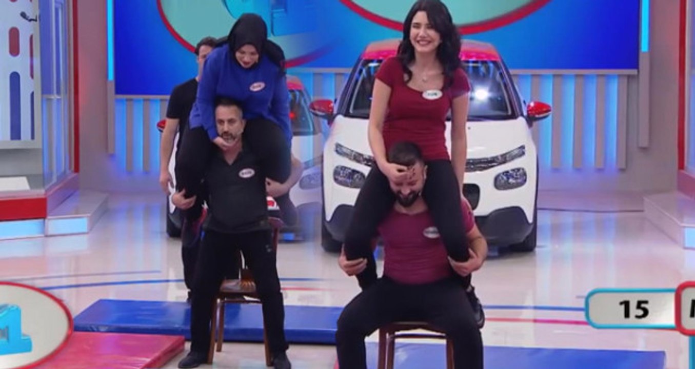 Kadınlar, Kocalarının Omuzlarında! İlker Ayrık'ın Programına Damga Vuran Yarışma