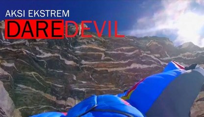 Lelaki Ini Nekat Melompat dari Puncak Himalaya