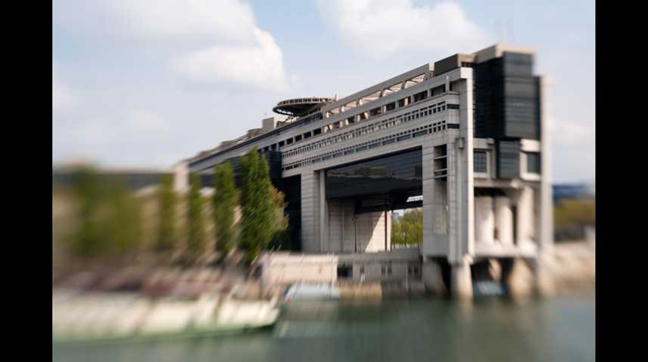 Révélations : les très gros salaires des 600 fonctionnaires mieux payés que le chef de l'Etat