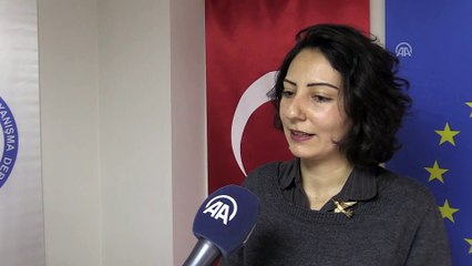 Скачать видео: Savaş mağduru çocuklar hayallerini tuvale resmetti - ESKİŞEHİR