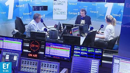 Christophe Dechavanne : "Je n'avais pas la place de déconner dans The Wall, TF1 a eu la gentillesse de rallonger un peu"