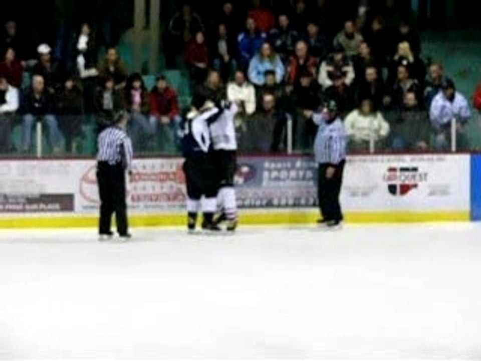 Roy vs Scott