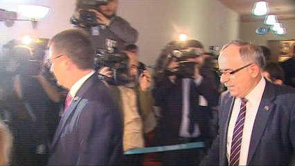 AK Parti,  MHP ittifak görüşmeleri başladı